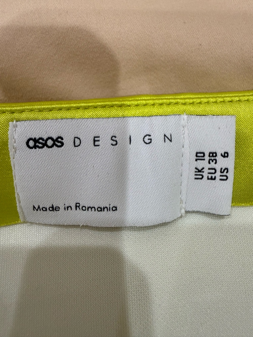 ASOS DESIGN Bonded Satin Mini Skirt Chartreuse Lime Neon Yellow Green Brat - Picture 9 of 14